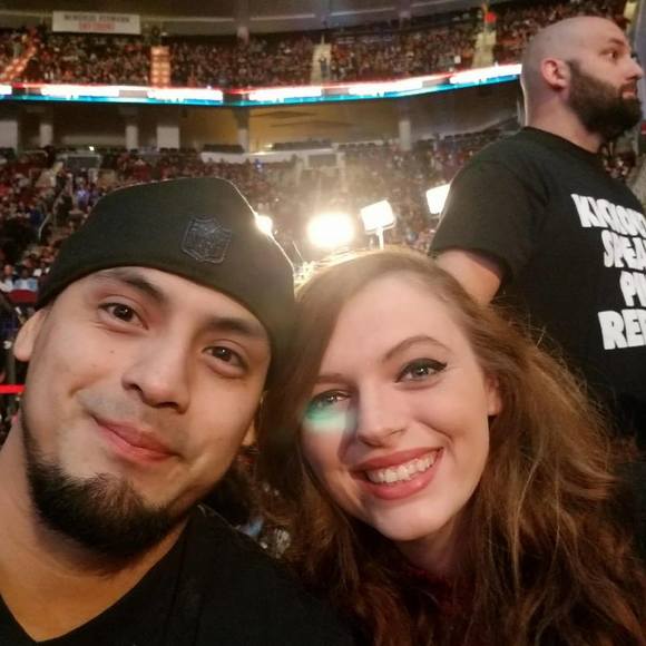 Meet your Posher, Cynthia - Picture 1 of 1